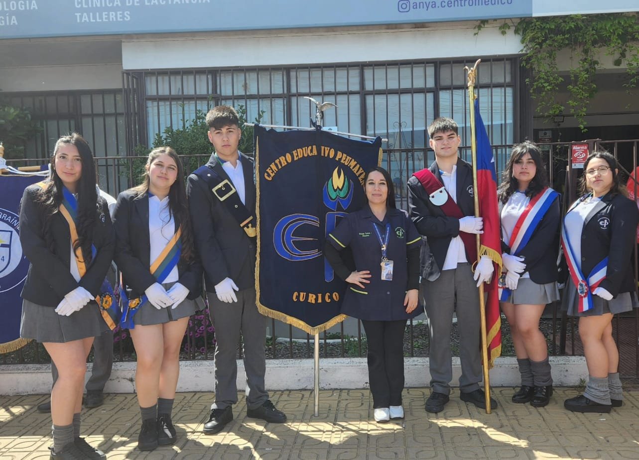 Peumayén presente en desfile aniversario de la ciudad de Curicó