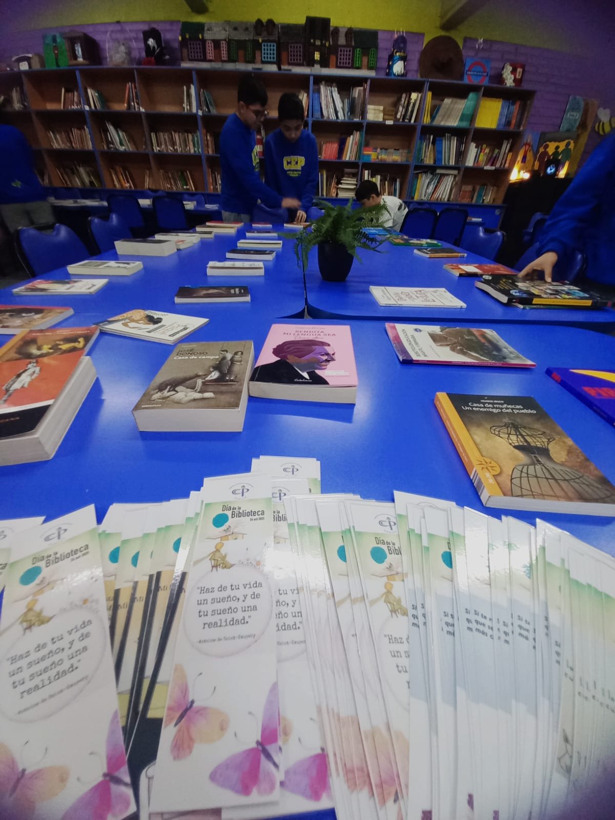 ¡Conmemoramos el Día de la Biblioteca CRA en Sede Media!